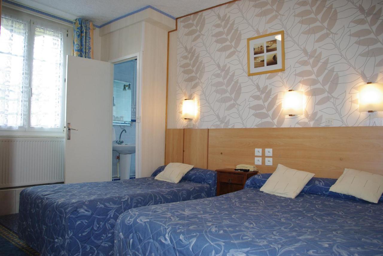 Hotel Du Parc Кабур Стая снимка
